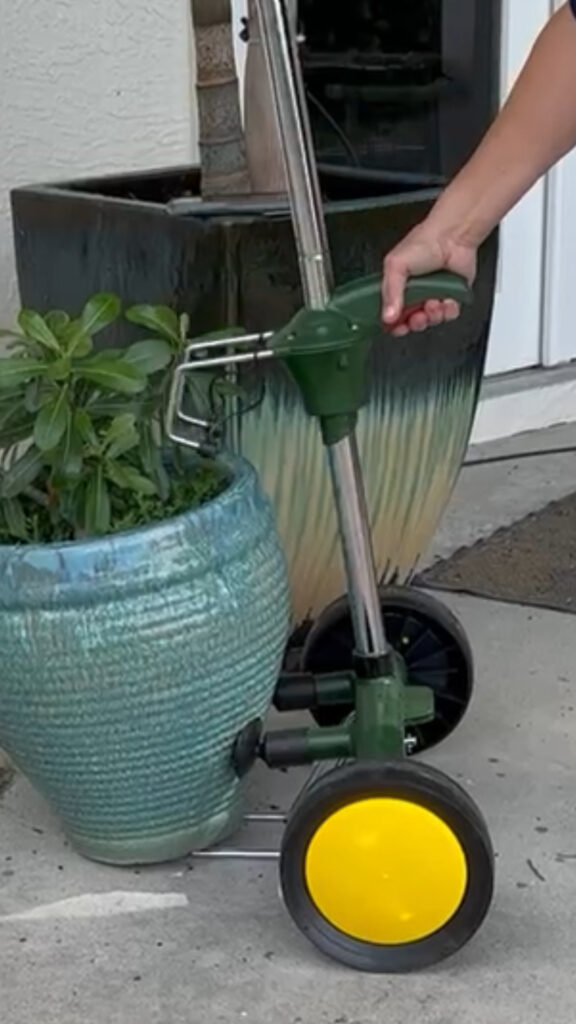 Slide the handle down into the pot