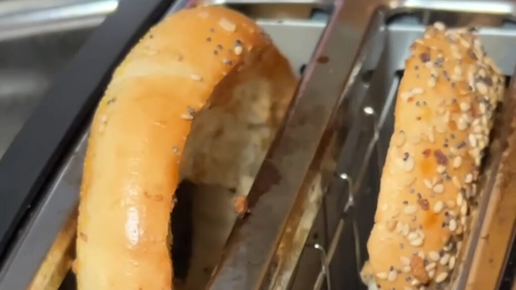 Wide Slot toaster