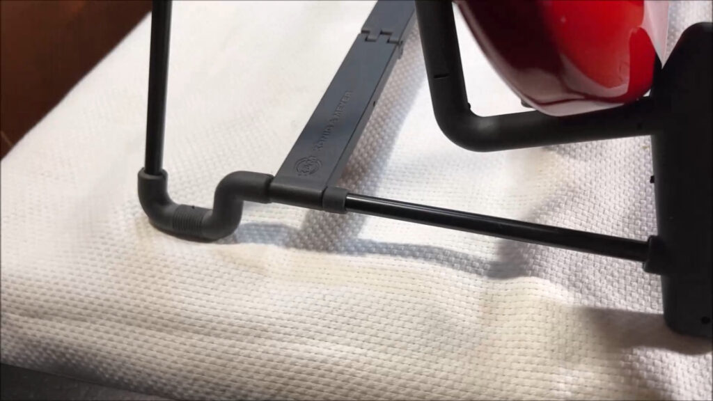 folding guitar stand

