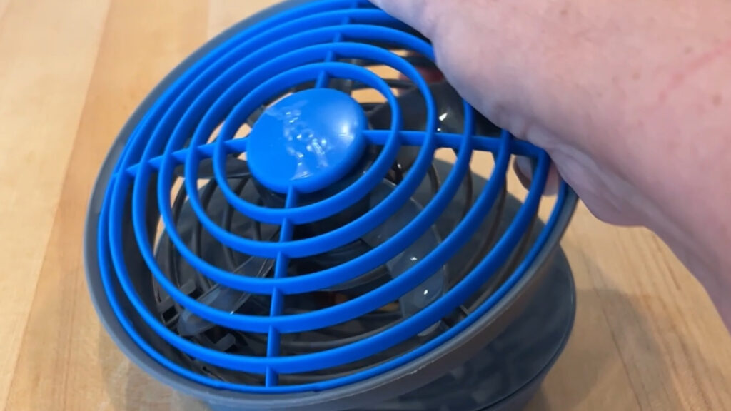 easy to adjust direction of flow